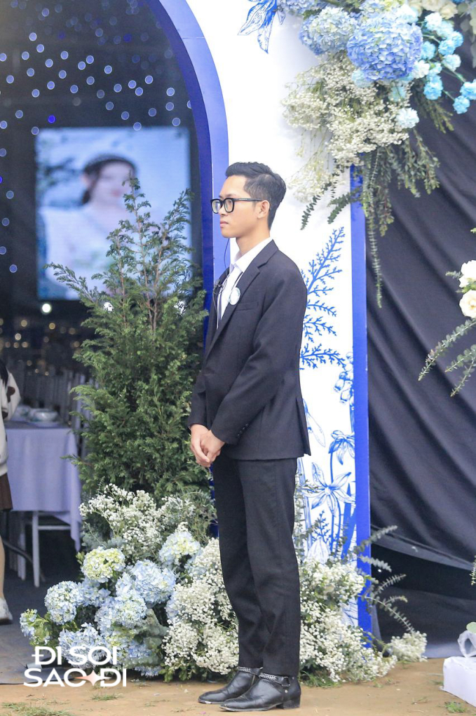 Quang Hải thuê dàn vệ sĩ hùng hậu bảo vệ Chu Thanh Huyền, không khác gì đám cưới sao hạng A showbiz - Ảnh 5.