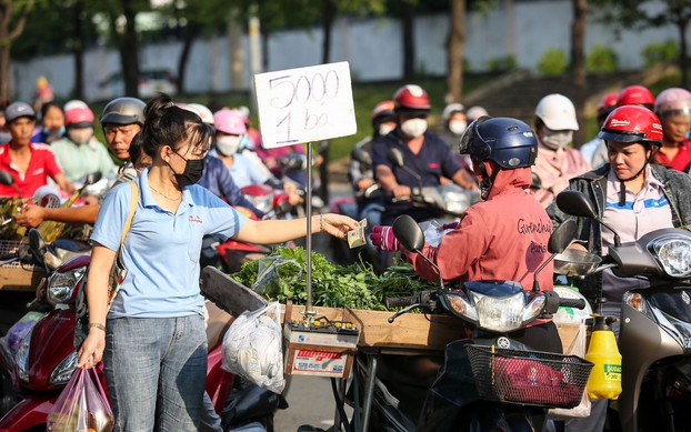 Tăng lương tối thiểu vùng từ 1/7, những ai được hưởng lợi?- Ảnh 1.