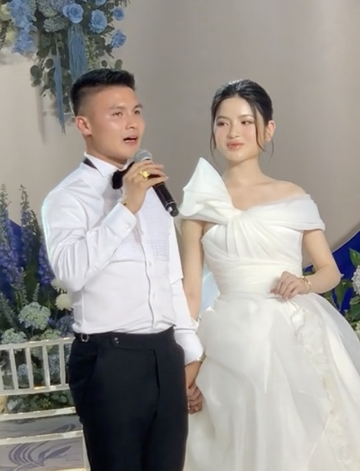 Đôi môi thiếu tự nhiên của Chu Thanh Huyền trong ngày cưới bất ngờ lại rơi vào vòng xoáy thị phi - Ảnh 1.