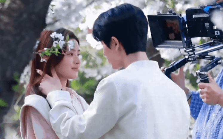 Cặp đôi Hoa ngữ hôn nhau đẹp như thơ ở phim mới: Ngọt lịm con tim, xem hoài không chán