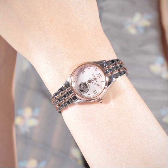 Mách nàng 4 mẫu đồng hồ Citizen tôn vẻ đẹp cho cổ tay mảnh mai - Ảnh 4.