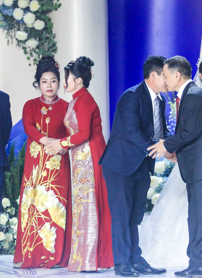 Hai điều Quang Hải dặn dò Chu Thanh Huyền ở đám cưới, ấn tượng nhất là thái độ với hai bên nội - ngoại - Ảnh 2.