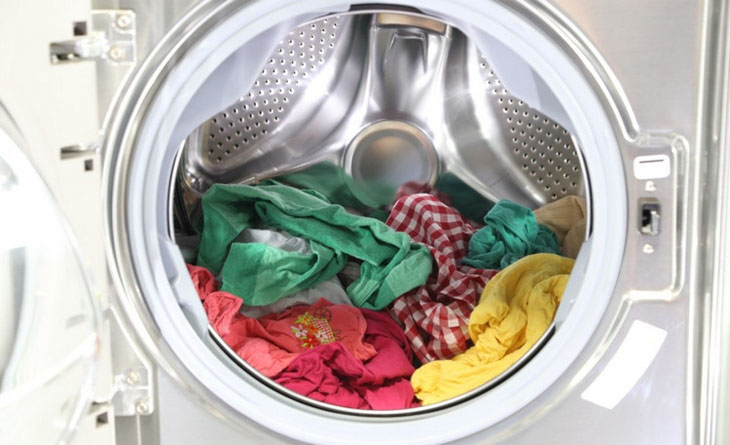 EVN gợi ý 6 mẹo dùng máy giặt để tiết kiệm điện, nước ngày hè- Ảnh 1.