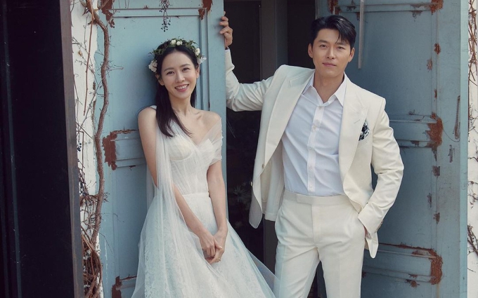 Son Ye Jin &quot;nhá hàng&quot; ảnh cưới thơ mộng bên ông xã Hyun Bin nhân kỷ niệm 2 năm ngày kết hôn