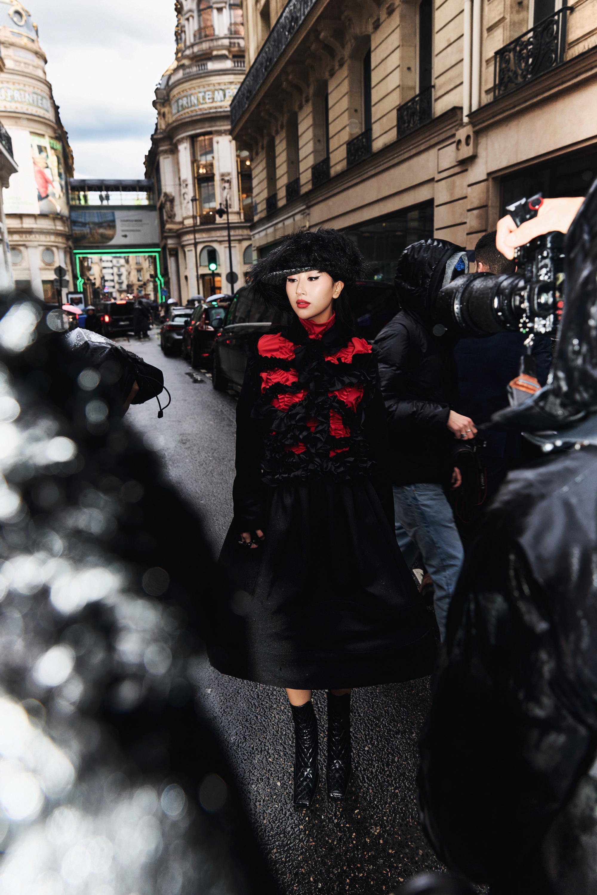 Paris Fashion Week ngày thứ 5: Quỳnh Anh Shyn 