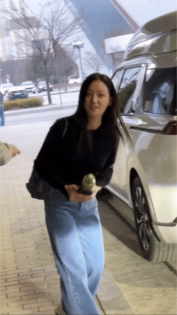 Hết phim rồi nhưng nữ phụ Cô Đi Mà Lấy Chồng Tôi vẫn hot, cam thường còn đẹp hơn trong phim- Ảnh 3. Hết phim rồi nhưng nữ phụ Cô Đi Mà Lấy Chồng Tôi vẫn hot, cam thường còn đẹp hơn trong phim- Ảnh 3.