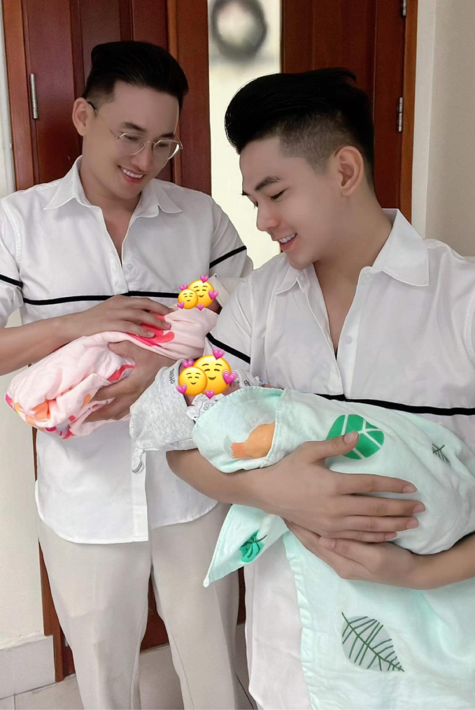 Showbiz Việt có đôi LGBT gắn bó 1 thập kỷ: Sở hữu khối tài sản khủng, chi tiền tỷ đón nhóc tỳ song sinh - Ảnh 1.
