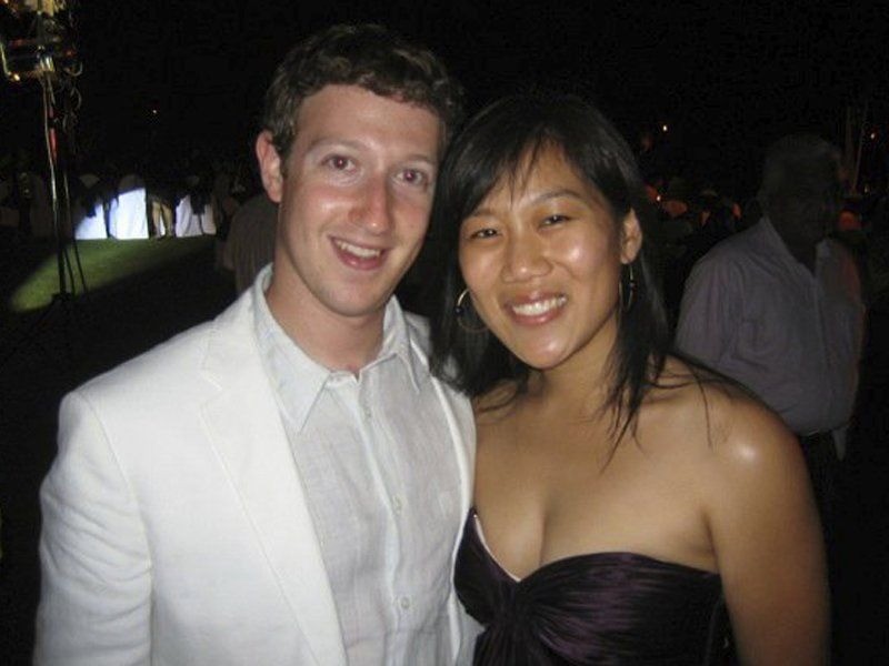 Quy tắc hôn nhân nghiêm ngặt của ông chủ Facebook Mark Zuckerberg - Ảnh 1.