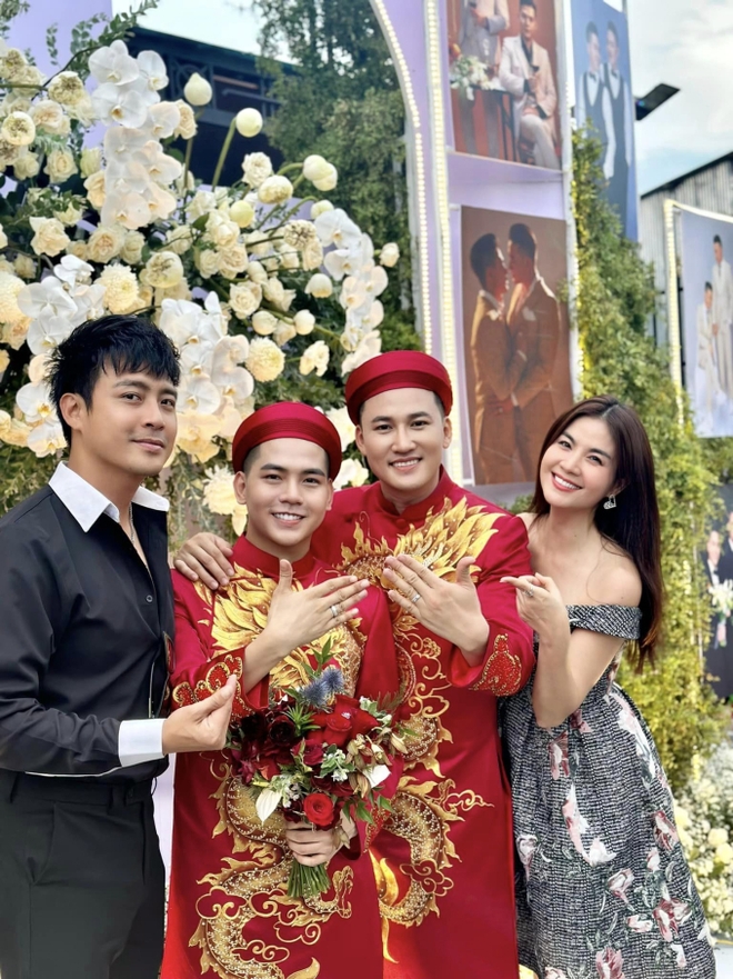 Showbiz Việt có đôi LGBT gắn bó 1 thập kỷ: Sở hữu khối tài sản khủng, chi tiền tỷ đón nhóc tỳ song sinh - Ảnh 5.