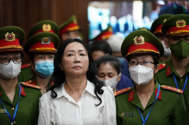 Hình ảnh nữ đại gia Trương Mỹ Lan sau hơn 1 năm bị tạm giam - Ảnh 3.