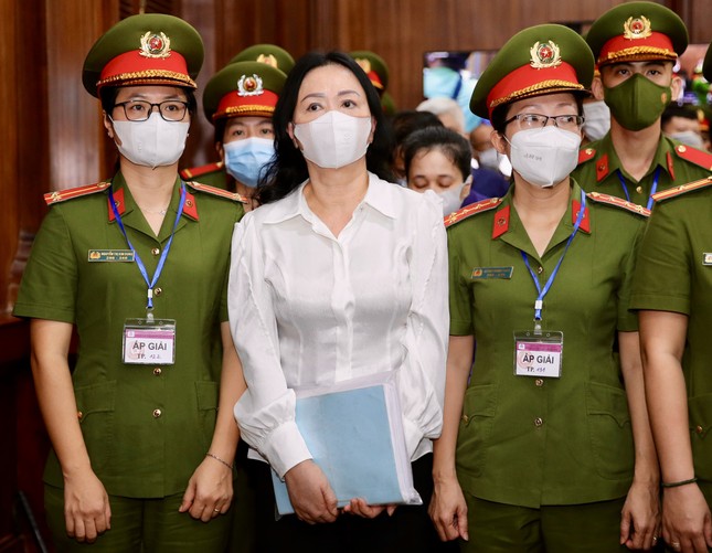 Hình ảnh nữ đại gia Trương Mỹ Lan sau hơn 1 năm bị tạm giam - Ảnh 2.
