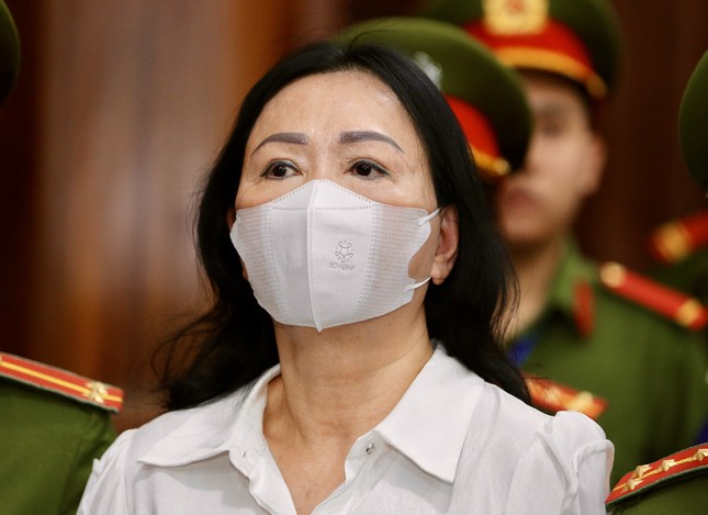 Hình ảnh nữ đại gia Trương Mỹ Lan sau hơn 1 năm bị tạm giam - Ảnh 4.