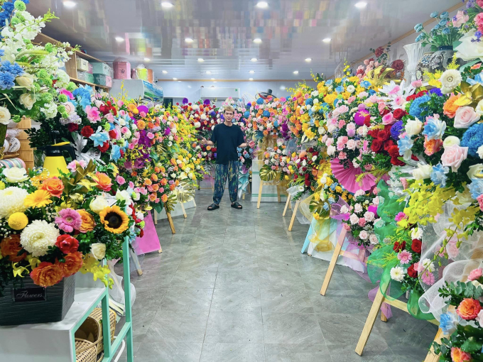 &quot;Sự thật tàn khốc&quot; đằng sau những bó hoa tình yêu ngày 8/3 đắt đỏ được chính chủ tiệm hoa &quot;bóc trần&quot; - Ảnh 1.