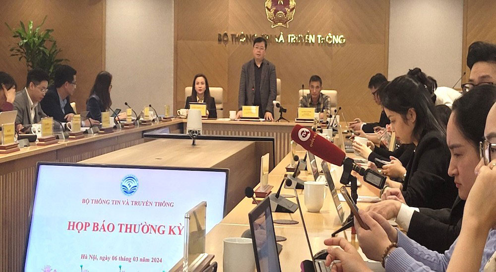 Thứ trưởng Bộ Thông tin và Truyền thông Nguyễn Thanh Lâm chủ trì họp báo