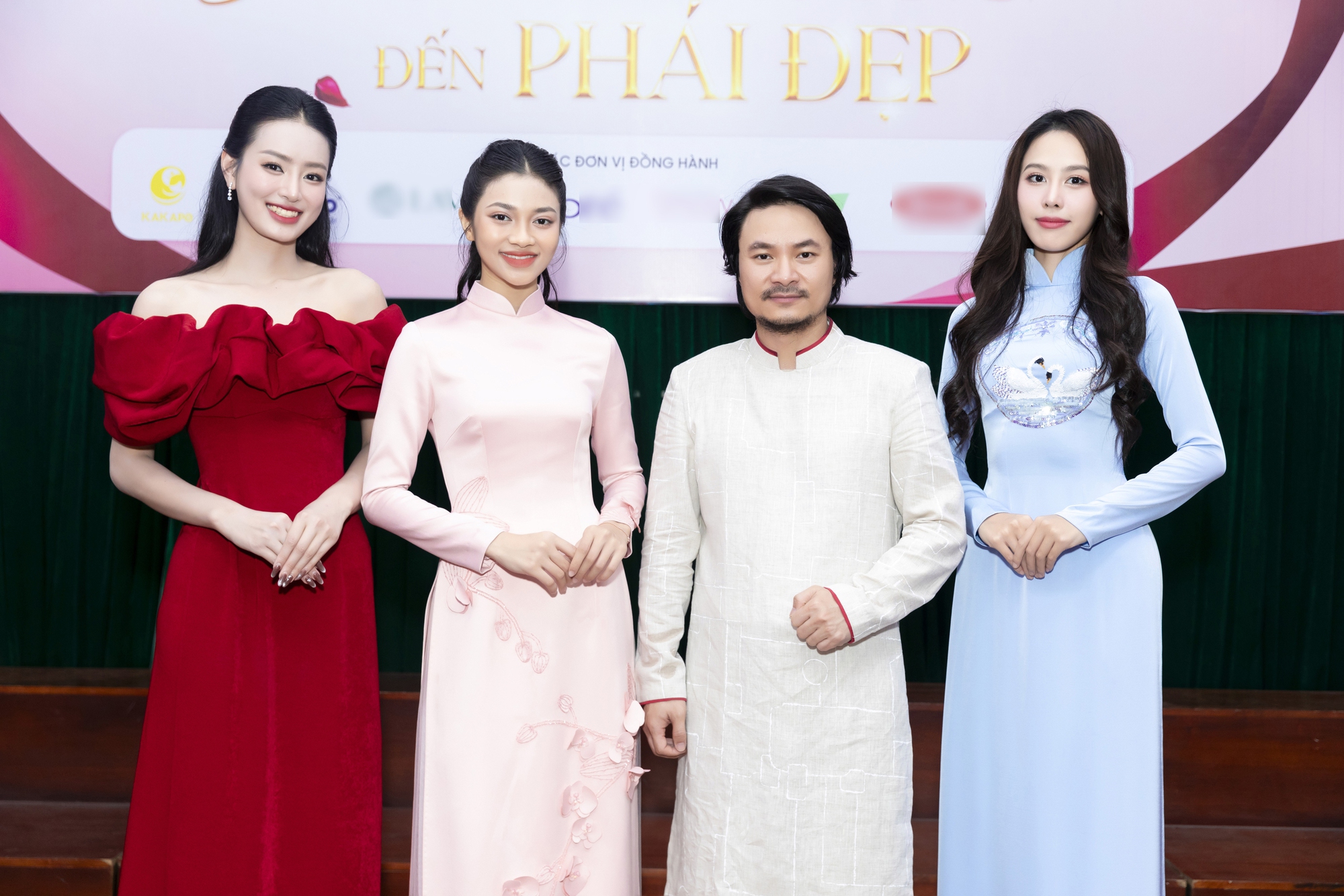 &quot;Bộ ba Á hậu&quot; Minh Kiên, Ngọc Hằng, Khánh Linh đồng hành cùng đạo diễn Hoàng Nhật Nam trong hoạt động mừng 8/3 - Ảnh 3.