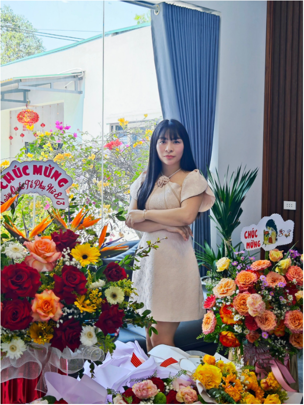 CEO Phan Thị Kiều Nga: Nâng tầm sắc đẹp với ngành phun xăm thẩm mỹ - Ảnh 2.