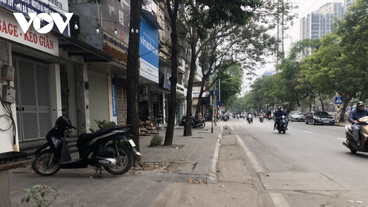 Hà Nội bố trí phân luồng giao thông trên phố Kim Ngưu - Ảnh 1.