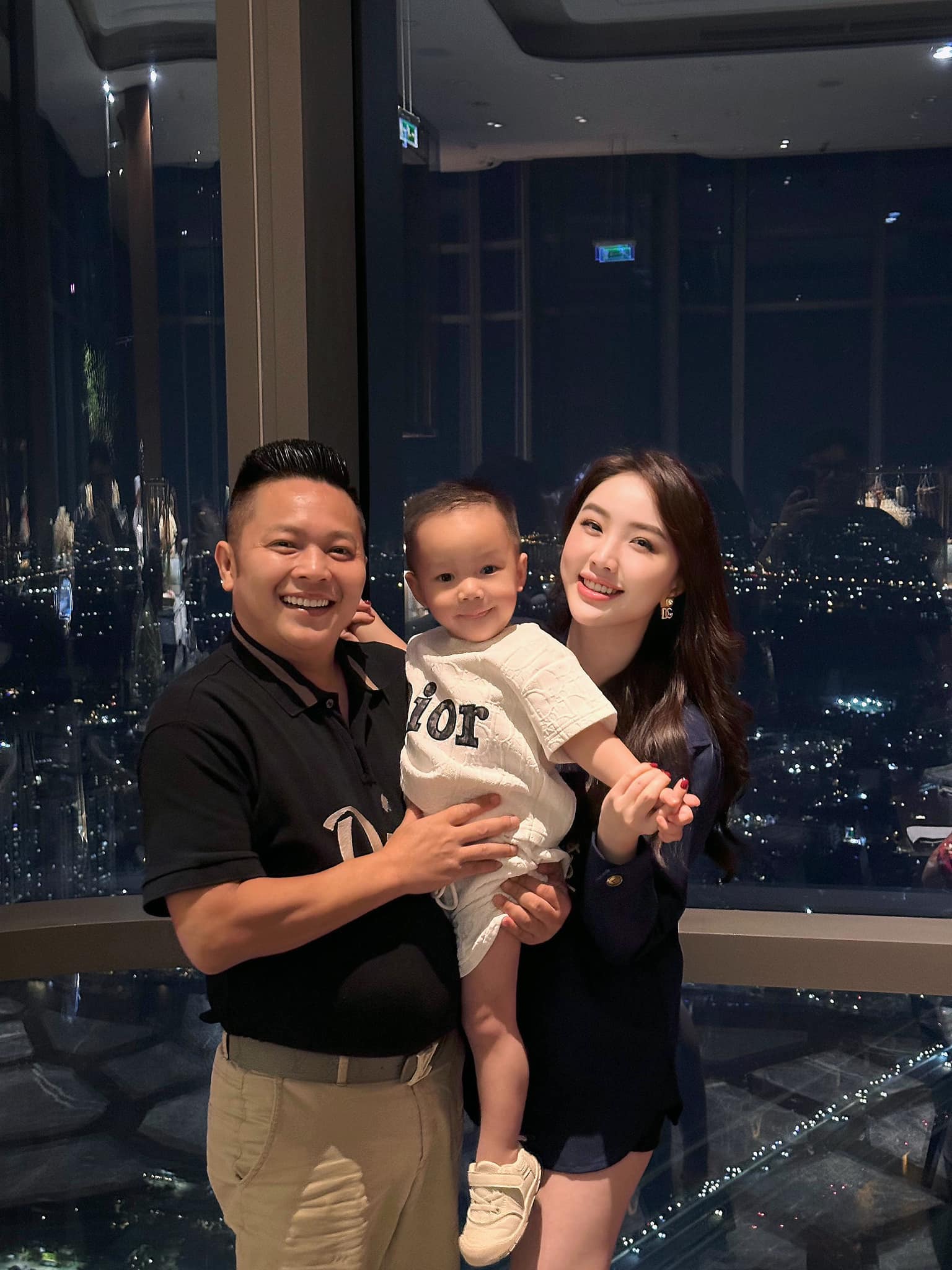 Hội bạn thân mới nổi của Vbiz: Toàn doanh nhân sở hữu tài sản khủng, 1 Hoa hậu có 1.000 tỷ cũng góp mặt - Ảnh 16. Hội bạn thân mới nổi của Vbiz: Toàn doanh nhân sở hữu tài sản khủng, 1 Hoa hậu có 1.000 tỷ cũng góp mặt- Ảnh 16.