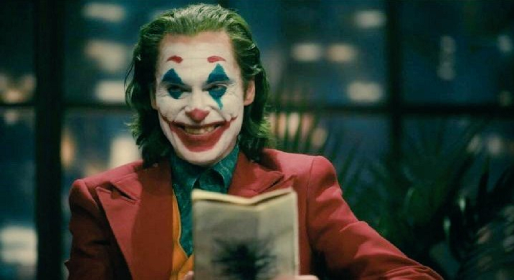 8 giả thuyết về Joker 2: Lady Gaga mới là nhân vật trung tâm, Joaquin Phoenix chỉ là gã hề bản &quot;fake&quot;?- Ảnh 7.