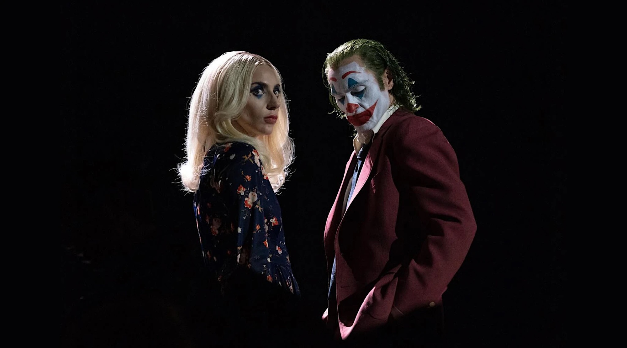 8 giả thuyết về Joker 2: Lady Gaga mới là nhân vật trung tâm, Joaquin Phoenix chỉ là gã hề bản &quot;fake&quot;?- Ảnh 6.