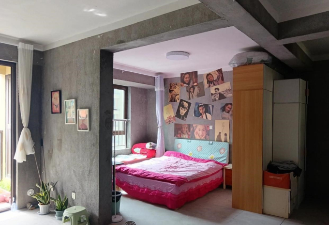 Mốt nhà ở mới của người trẻ Trung Quốc: Mua nhà thô nhưng &quot;ngại&quot; chi tiền hoàn thiện, sàn vữa tường xi măng vẫn có thể sống &quot;chill&quot; - Ảnh 10.