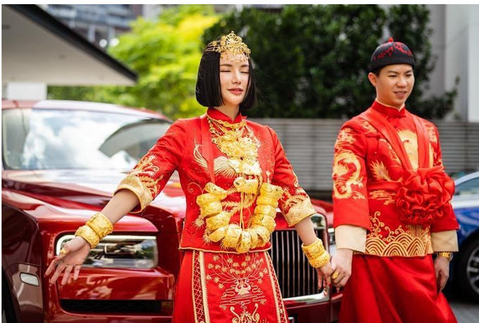 Thiên kim tiểu thư giàu nhất nhì Singapore: Hai lần kết hôn đều &quot;gãy cánh&quot;, có mối quan hệ đặc biệt với nhiều siêu sao quốc tế - Ảnh 4.