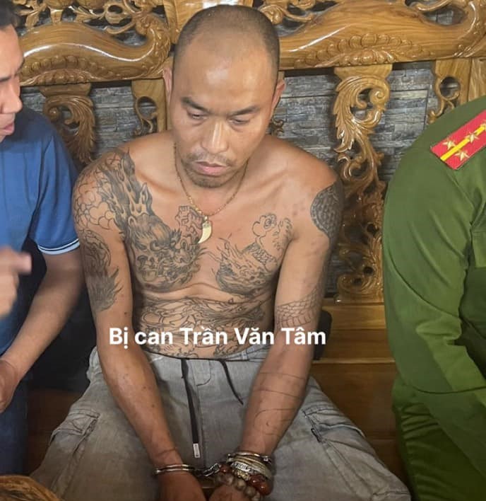 Bắt đại ca “Tâm Hê”, thu giữ “kho” vũ khí nguy hiểm- Ảnh 1.