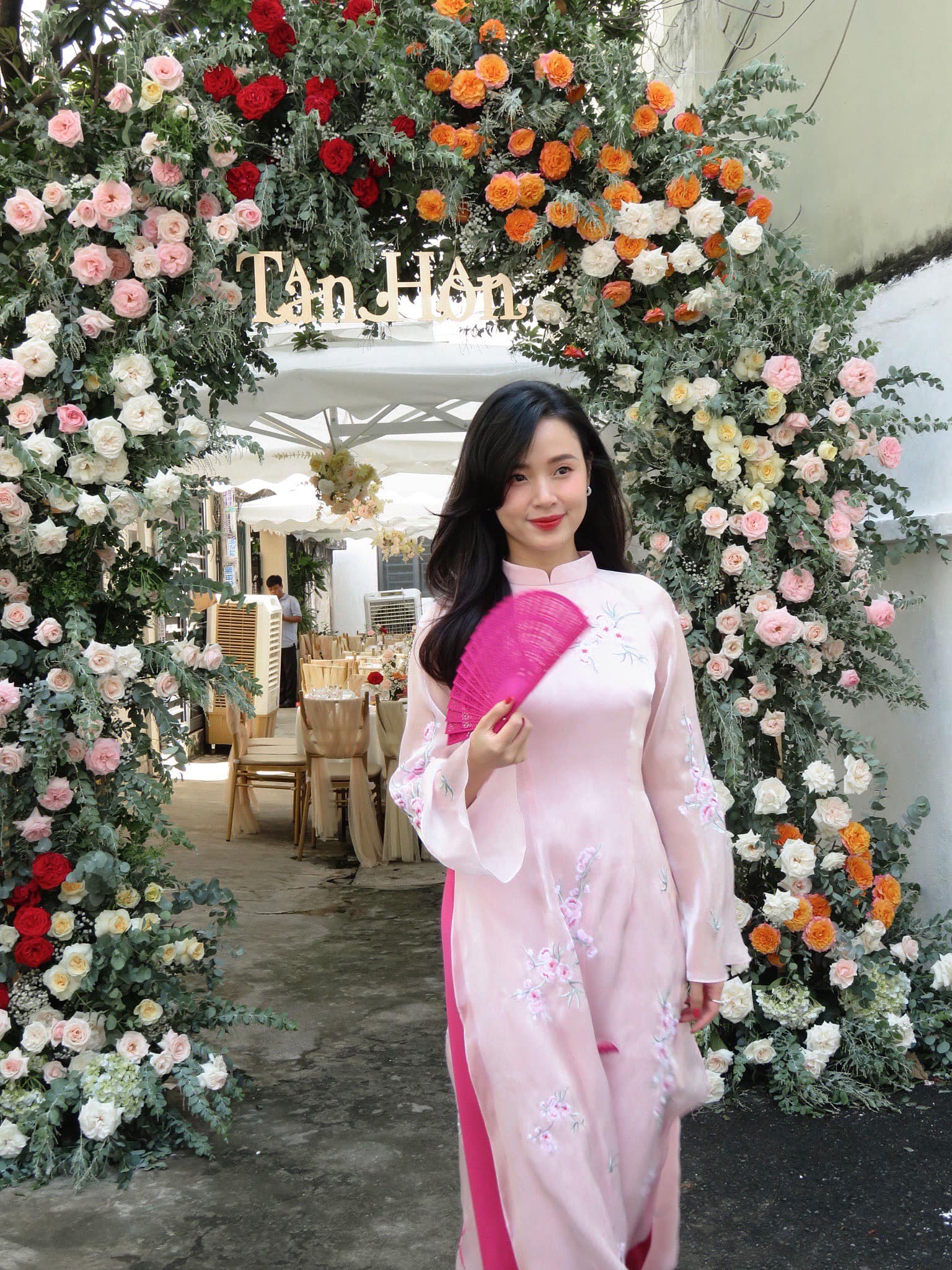 Midu lộ nhẫn cầu hôn giữa nghi vấn sắp lên xe hoa với doanh nhân?- Ảnh 7. Midu lộ nhẫn cầu hôn giữa nghi vấn sắp lên xe hoa với doanh nhân?- Ảnh 7.