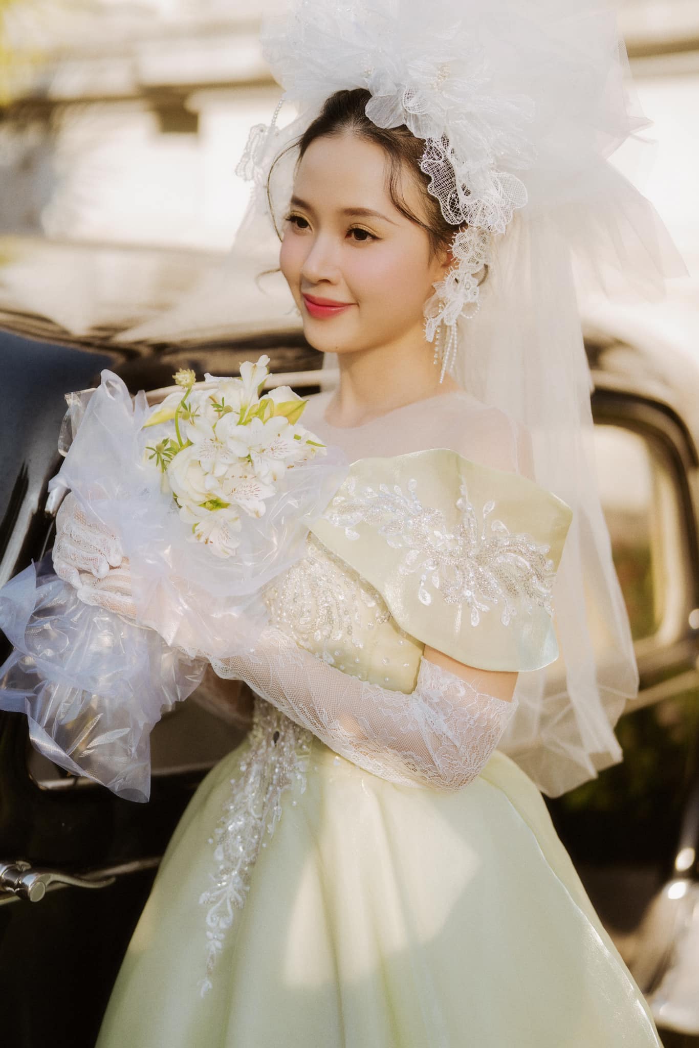 Midu lộ nhẫn cầu hôn giữa nghi vấn sắp lên xe hoa với doanh nhân?- Ảnh 8. Midu lộ nhẫn cầu hôn giữa nghi vấn sắp lên xe hoa với doanh nhân?- Ảnh 8.