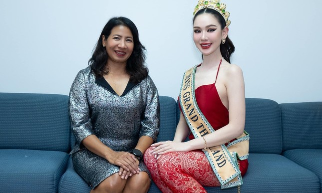 Đương kim Hoa hậu Hòa bình Thái Lan bị chê mặc thảm họa - Ảnh 3.