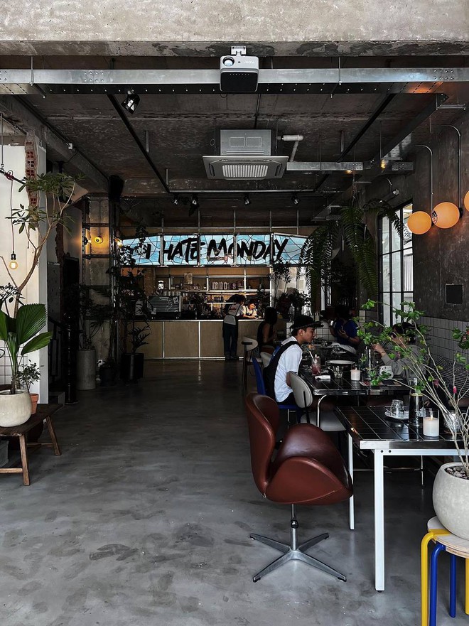 Những quán cà phê tại Sài Gòn được giới trẻ review rần rần trên Threads, có nơi vô cùng hợp lý để &quot;trốn nóng&quot; dịp nghỉ Giỗ Tổ Hùng Vương - Ảnh 1.