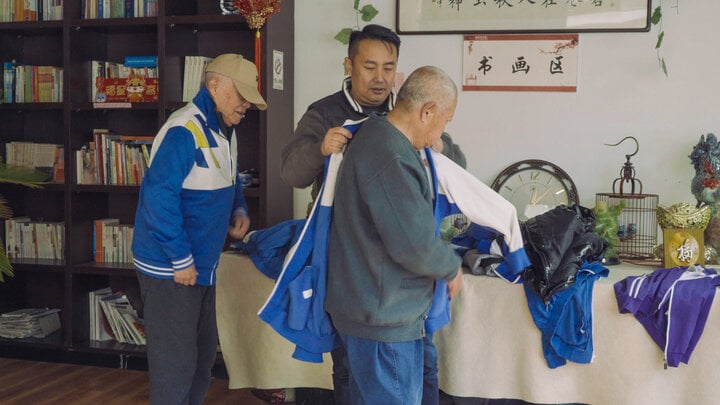 'Trường quay' TikTok đặc biệt trong viện dưỡng lão Trung Quốc - Ảnh 2.