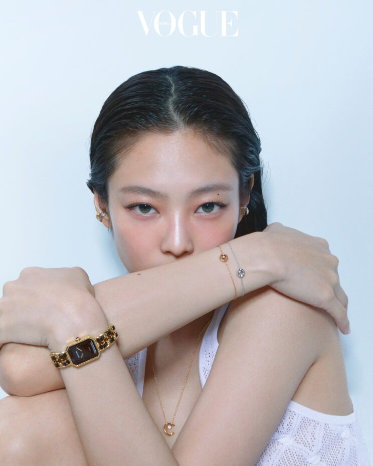 Jennie (BlackPink) còn táo bạo hơn nữa - Ảnh 6. Jennie (BlackPink) còn táo bạo hơn nữa - Ảnh 6.