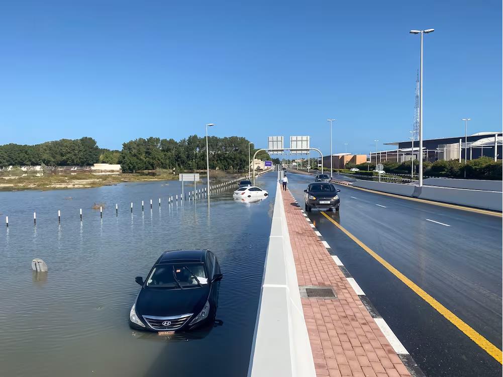Dubai mưa xối xả: UAE lên tiếng về công nghệ tạo mưa nhân tạo- Ảnh 6.