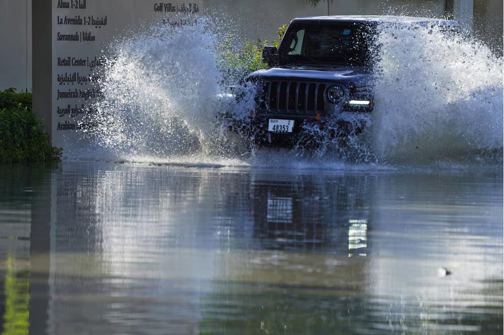 Dubai mưa xối xả: UAE lên tiếng về công nghệ tạo mưa nhân tạo- Ảnh 9.
