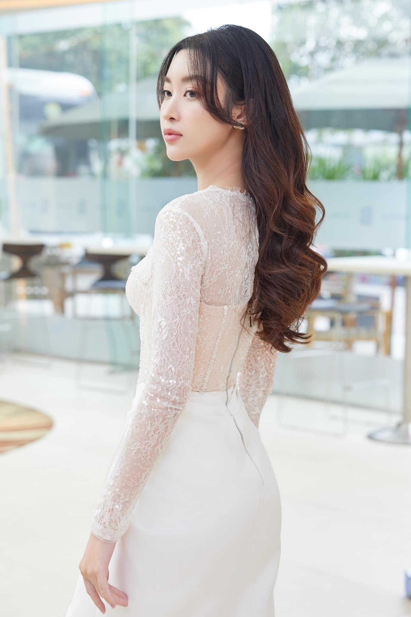 Hoa hậu Đỗ Mỹ Linh công khai tiêm thẩm mỹ, khoe cận gương mặt gây chú ý- Ảnh 4.