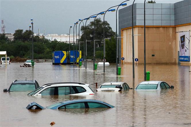 Đâu là thủ phạm thực sự của trận lũ lụt lịch sử ở Dubai - Ảnh 1.