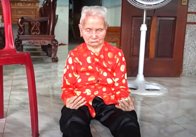 Cụ bà 102 tuổi vẫn hít đất hằng ngày, đi xe máy hàng chục cây số - Ảnh 3. Cụ bà 102 tuổi vẫn hít đất hằng ngày, đi xe máy hàng chục cây số - Ảnh 3.