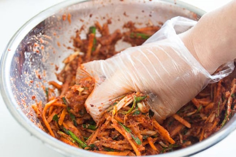 Cách làm kim chi cải thảo giòn tan, chuẩn vị Hàn Quốc ăn là mê - Ảnh 6.