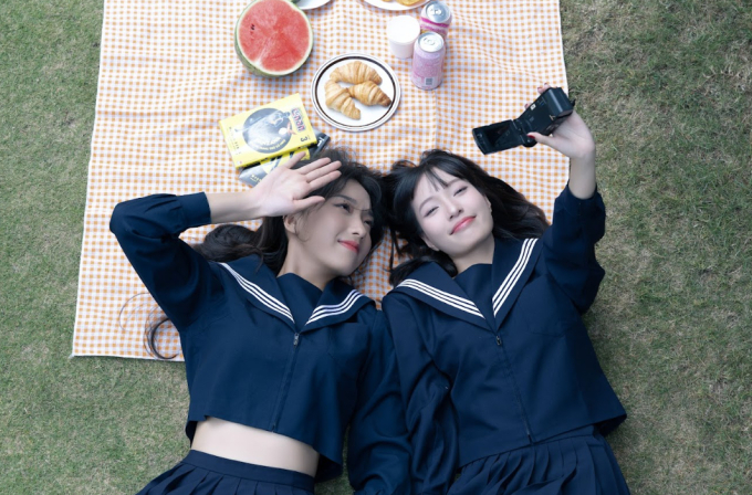 Nam ca sĩ làm MV về đề tài "bách hợp" dựa trên chuyện tình của chính chị ruột đã mất - Ảnh 4. Nam ca sĩ làm MV về đề tài "bách hợp" dựa trên chuyện tình của chính chị ruột đã mất - Ảnh 4.