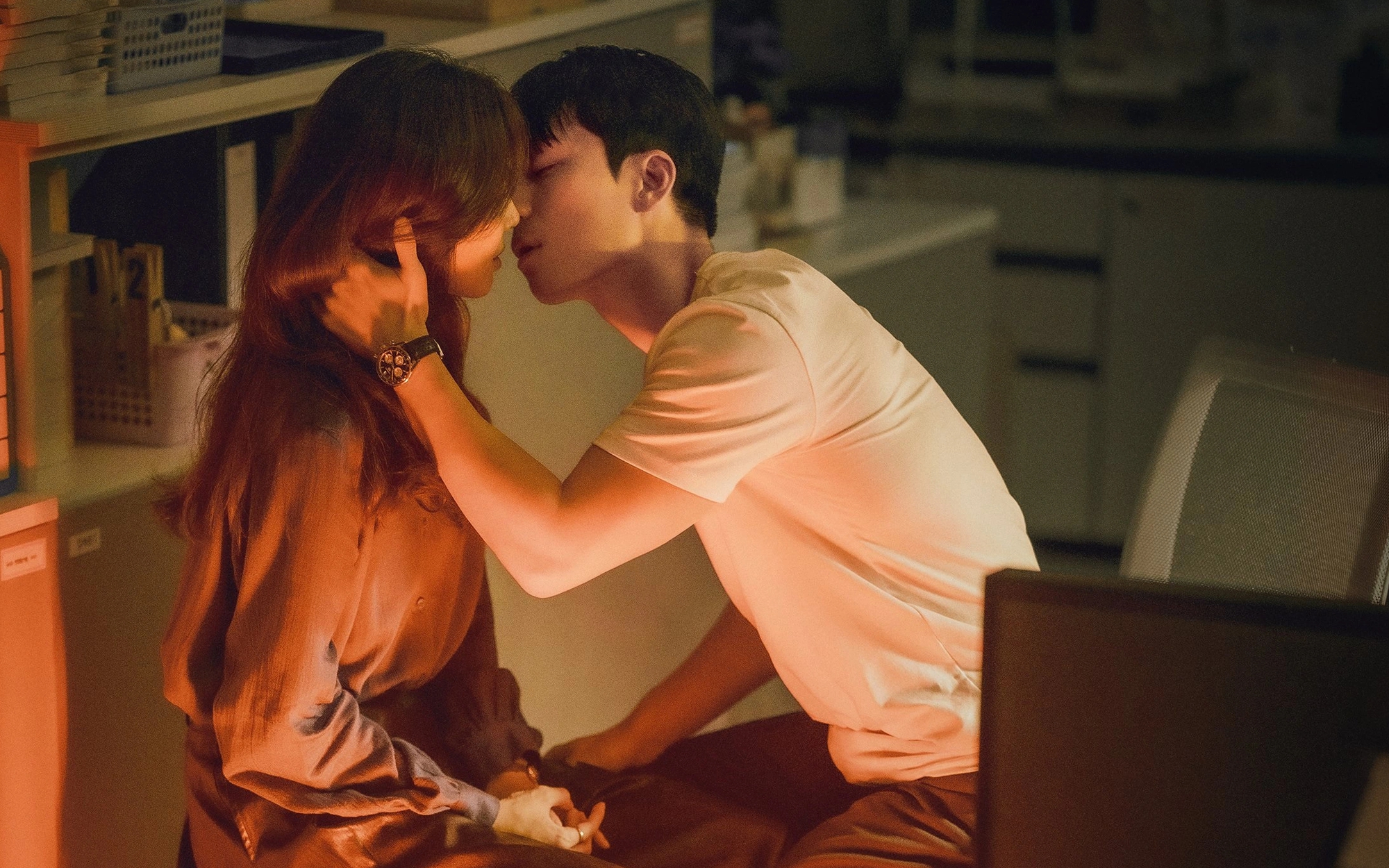 Lại có một phim lãng mạn Hàn siêu hay: &quot;Tình đầu Hyun Bin&quot; yêu phản diện xuất sắc nhất 2023- Ảnh 1.