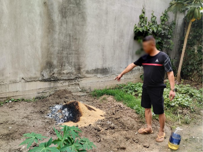 Lời khai ban đầu của nghi phạm sát hại thiếu nữ 15 tuổi, giấu xác trong vườn chuối - Ảnh 1. Lời khai ban đầu của nghi phạm sát hại thiếu nữ 15 tuổi, giấu xác trong vườn chuối - Ảnh 1.
