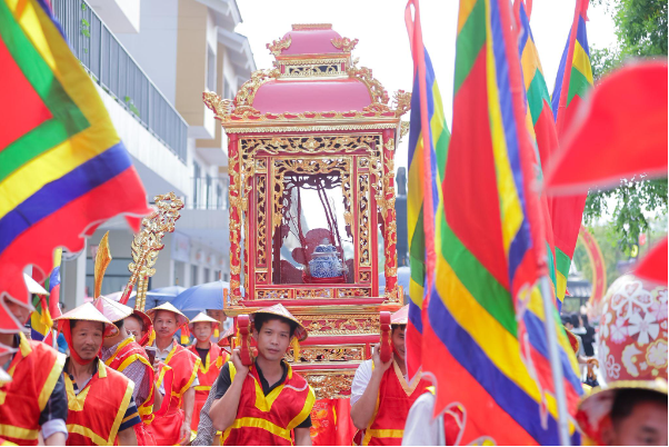 Phú Thọ: Biển người đổ về ngày hội Mạch nguồn khoáng nóng 10/3 âm lịch - Ảnh 3.