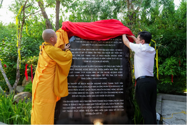 Phú Thọ: Biển người đổ về ngày hội Mạch nguồn khoáng nóng 10/3 âm lịch - Ảnh 6.