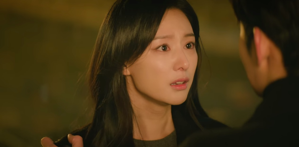 Queen of Tears bất ngờ nhận bão chê bai, biên kịch quá ham drama khiến netizen chán ngán?- Ảnh 2.