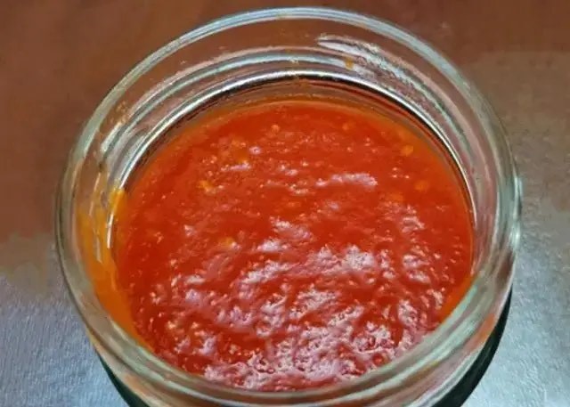 Đầu bếp chỉ thêm vào 1 nguyên liệu khi làm sốt cà chua mà siêu thơm ngon lại không chứa chất phụ gia  - Ảnh 5.