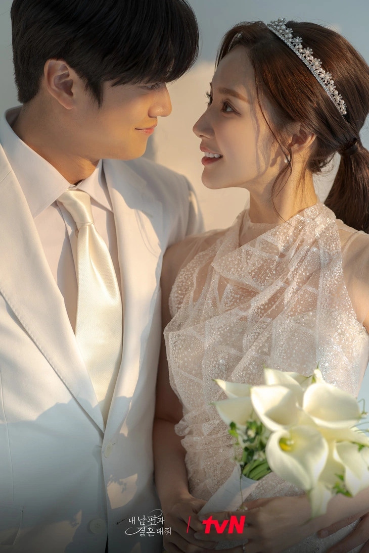 So kè những mẫu váy cưới của nữ chính phim Hàn đầu năm 2024 - Ảnh 10.