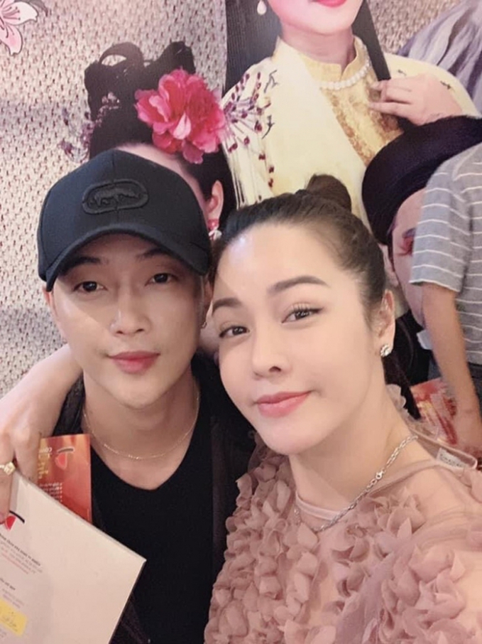 Nhật Kim Anh lộ diện sau nghi vấn cay cú TiTi trong ngày cưới, thái độ thế nào? - Ảnh 5. Nhật Kim Anh lộ diện sau nghi vấn cay cú TiTi trong ngày cưới, thái độ thế nào? - Ảnh 5.