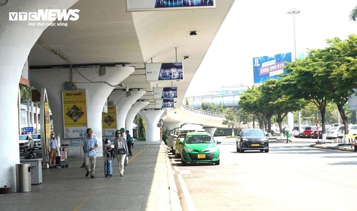 Hành khách để quên hơn 300 triệu đồng tại Sân bay Đà Nẵng - Ảnh 1.