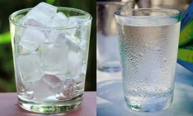 Uống nước đá giải nhiệt mùa nóng coi chừng rước đủ bệnh vào thân - Ảnh 3.